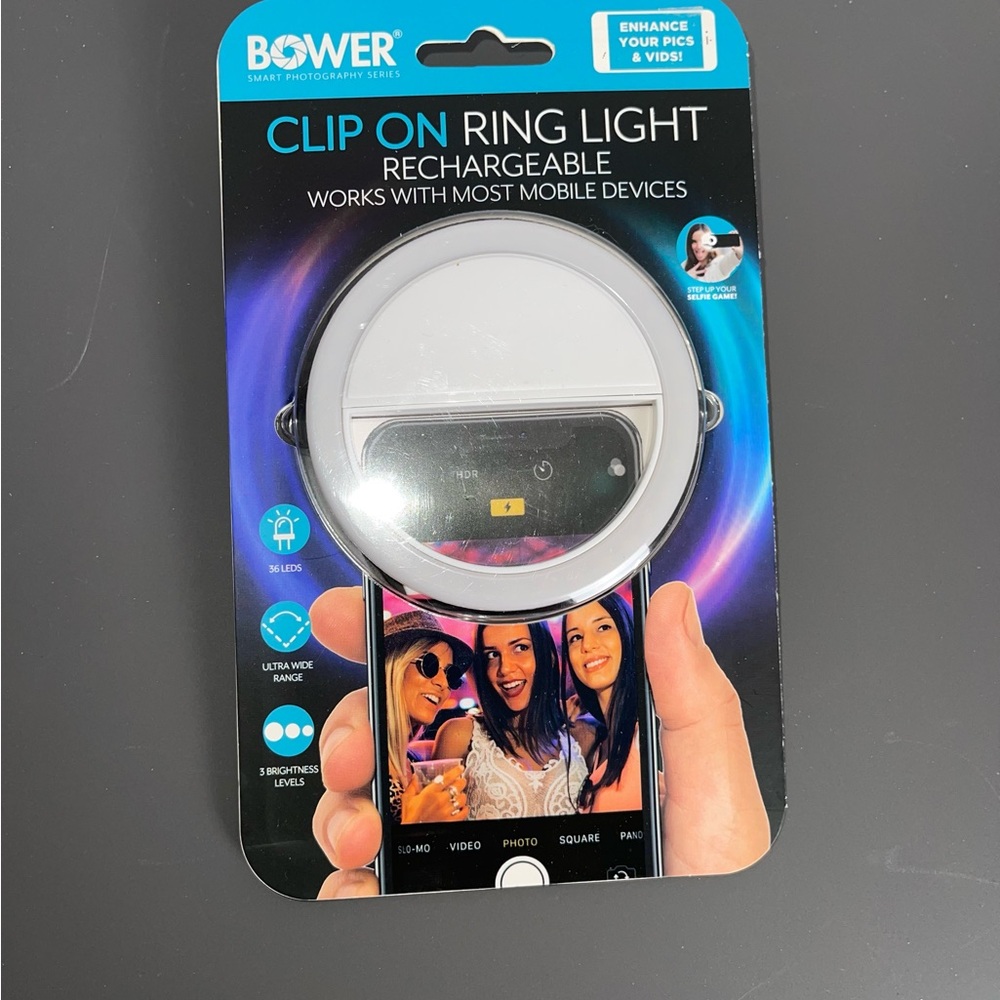 🩷 Flash Sale 🩷 New White Clip-On Ring Light for Mobile Devices